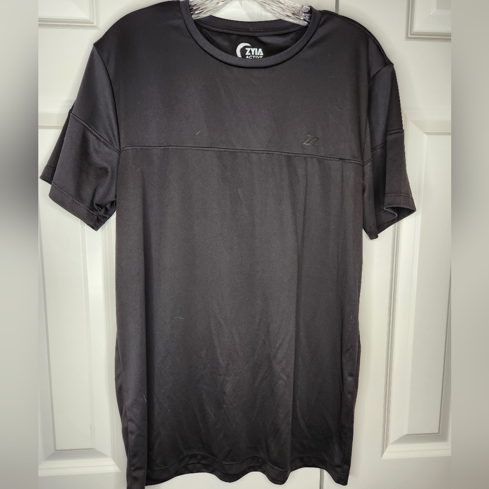 NWOT Zyia Men's Active Tee Size L